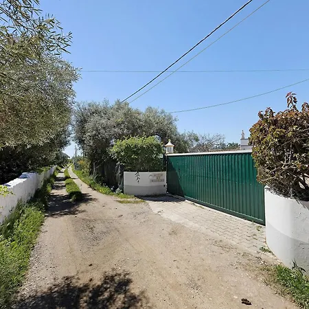 Quinta Da Amendoeira * Foz (Faro)