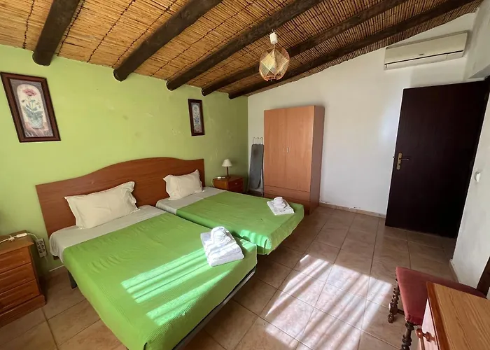 Quinta Da Amendoeira Farm stay *