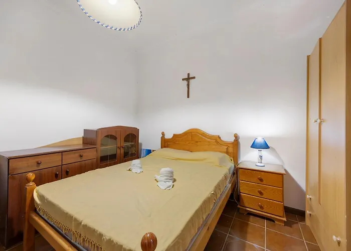 Quinta Da Amendoeira Farm stay