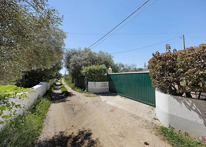 Quinta Da Amendoeira * Foz (Faro)